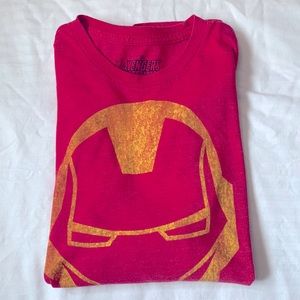 Marvel Avengers Iron Man men’s T-shirt  Size Lg Red excellent condition wore 1x